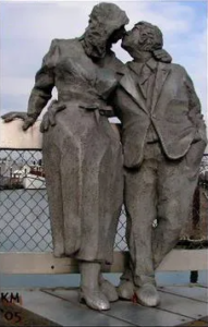 Матриархальный Поцелуй